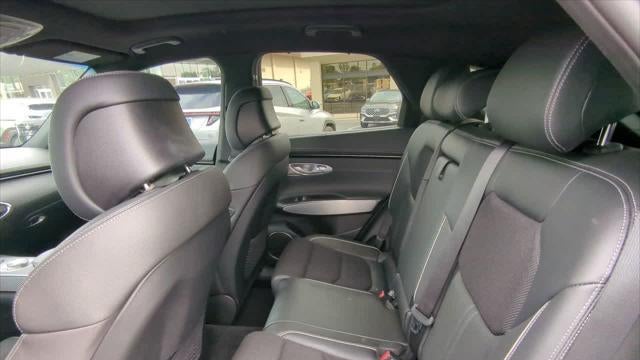 2025 Genesis GV70 2.5T Standard