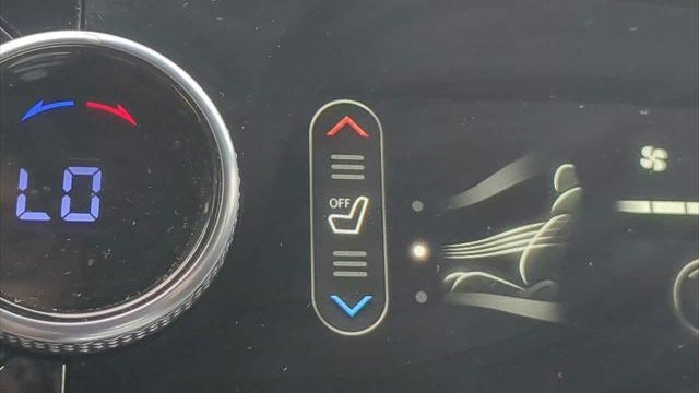 2025 Genesis GV70 2.5T Standard