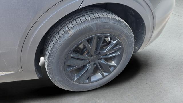 2023 Genesis GV70 2.5T Standard