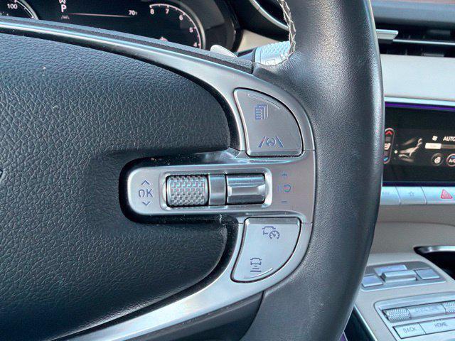 2023 Genesis Gv70 - $37,981