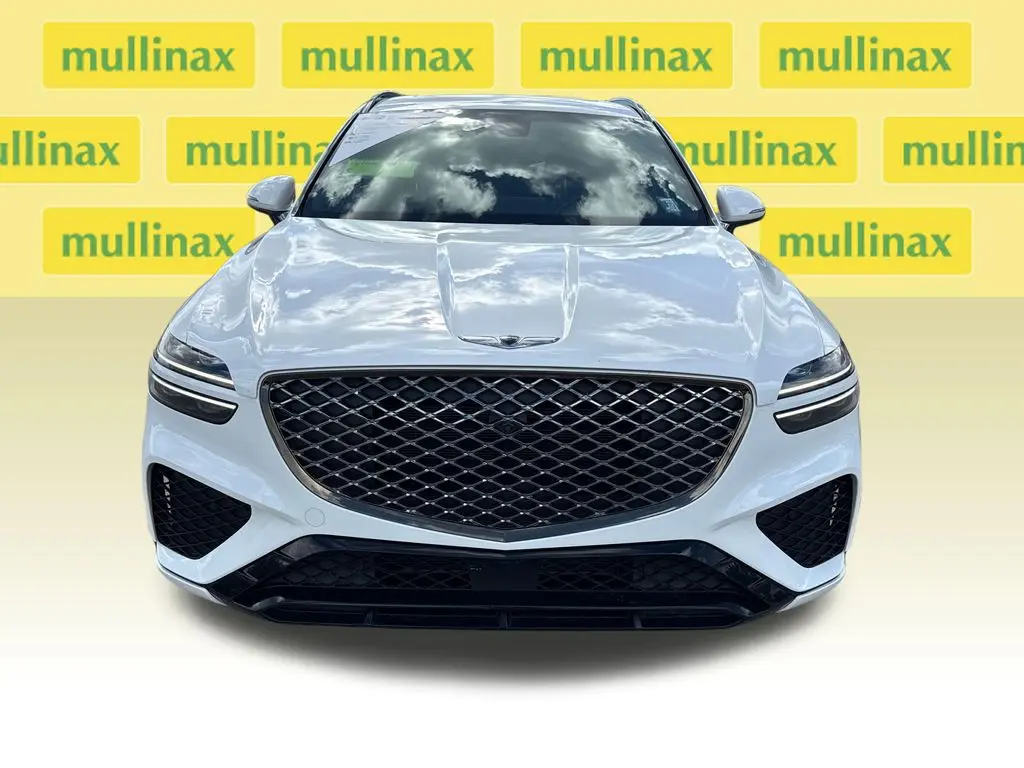 2023 Genesis Gv70 - $36,900