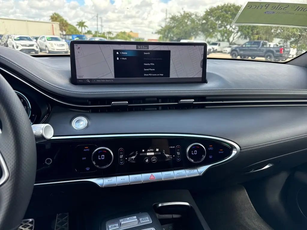 2023 Genesis Gv70 - $36,900