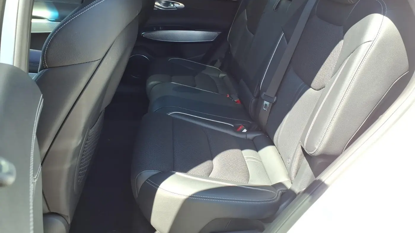 2023 Genesis GV70 2.5T Standard