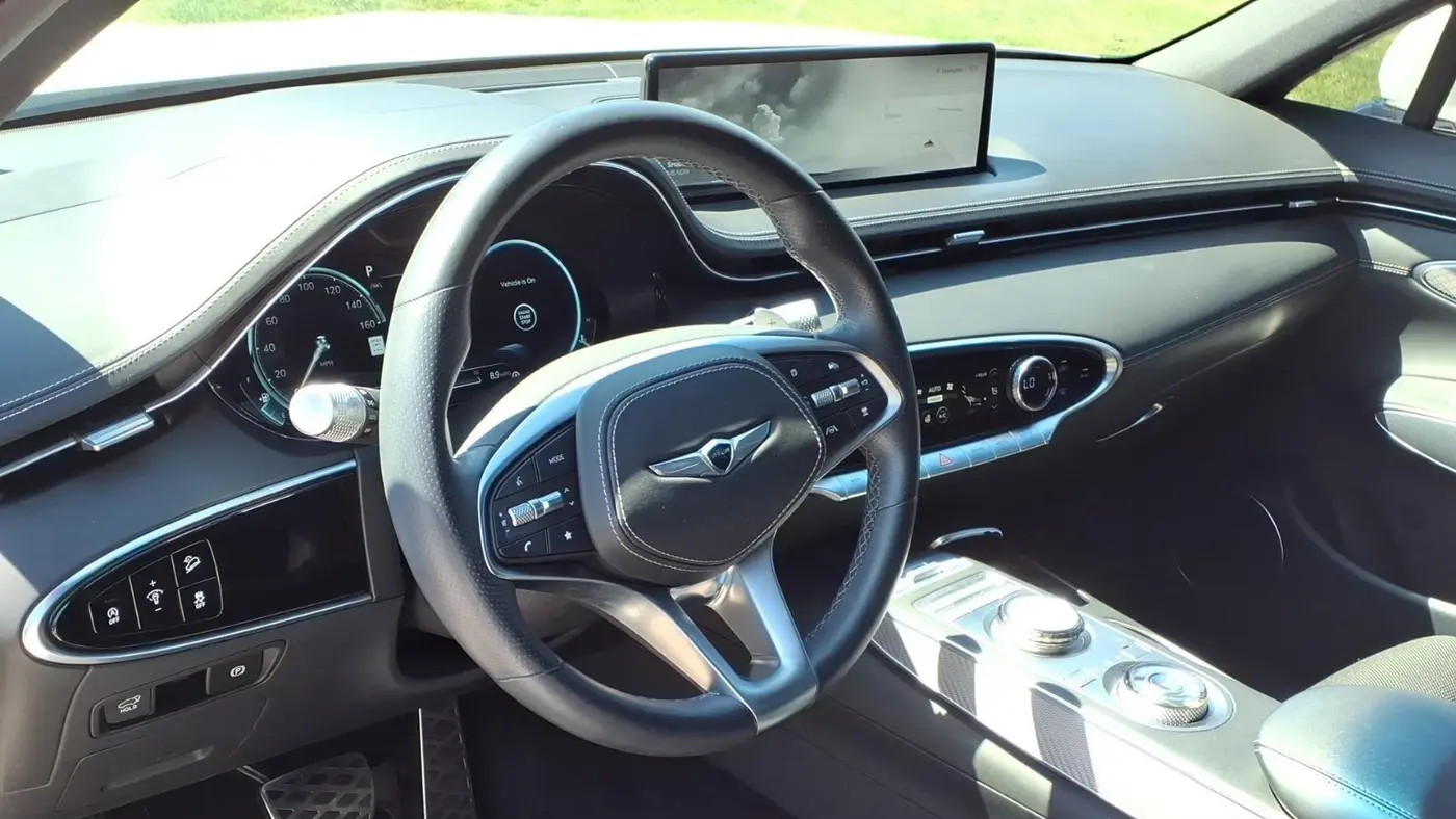 2023 Genesis GV70 2.5T Standard