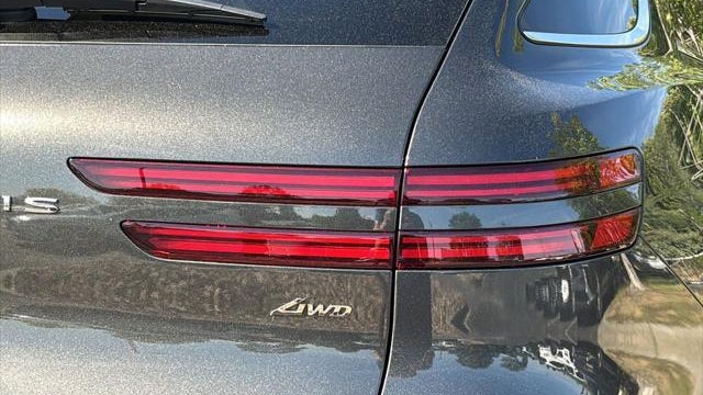 2026 Genesis GV70 2.5T Standard