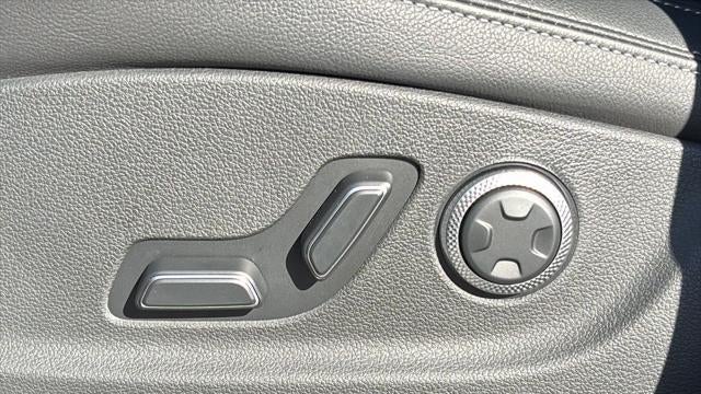2026 Genesis GV70 2.5T Standard