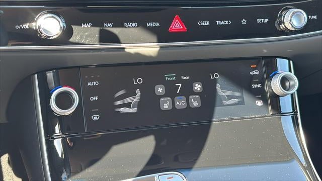 2026 Genesis GV70 2.5T Standard