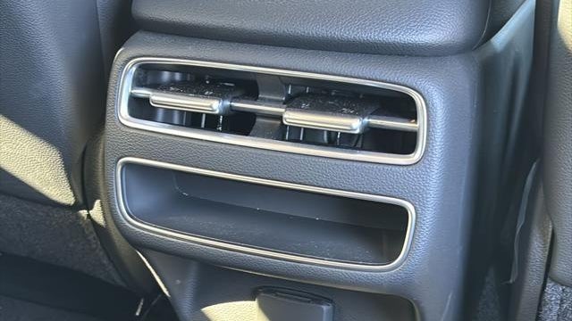 2026 Genesis GV70 2.5T Standard