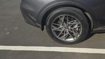 2023 Genesis GV70 2.5T Standard