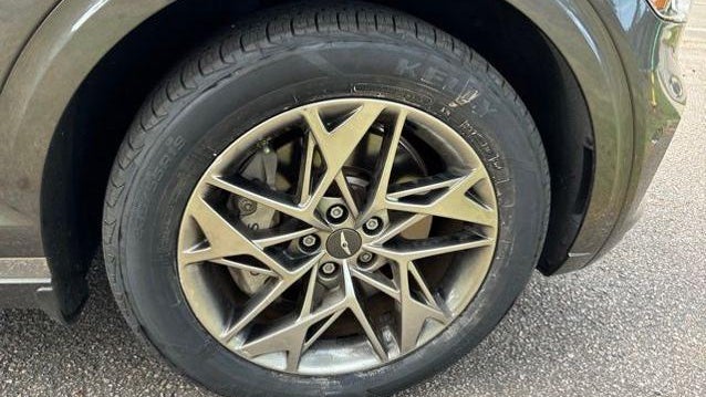 2023 Genesis GV70 2.5T Standard
