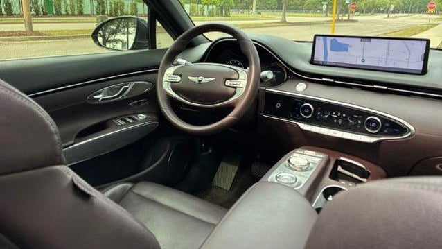 2023 Genesis GV70 2.5T Standard