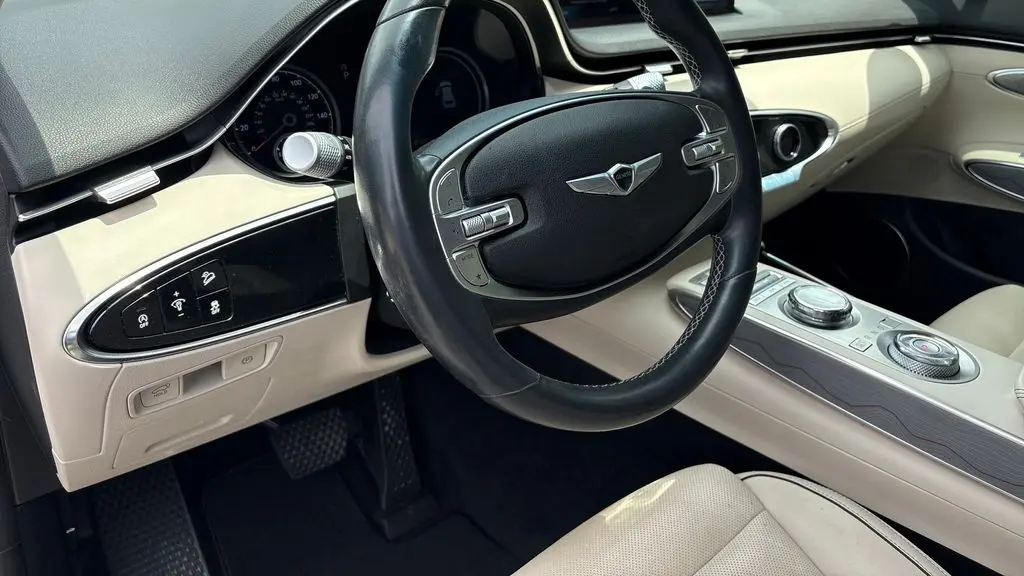 2023 Genesis GV70 2.5T Standard