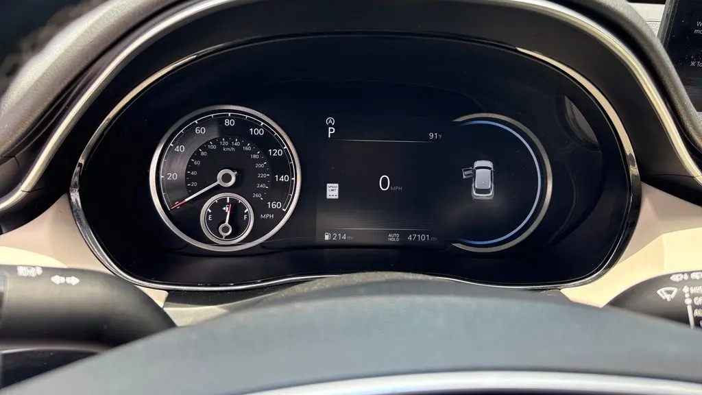 2023 Genesis GV70 2.5T Standard