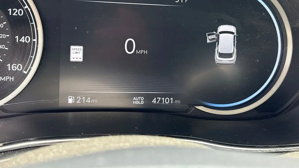 2023 Genesis GV70 2.5T Standard