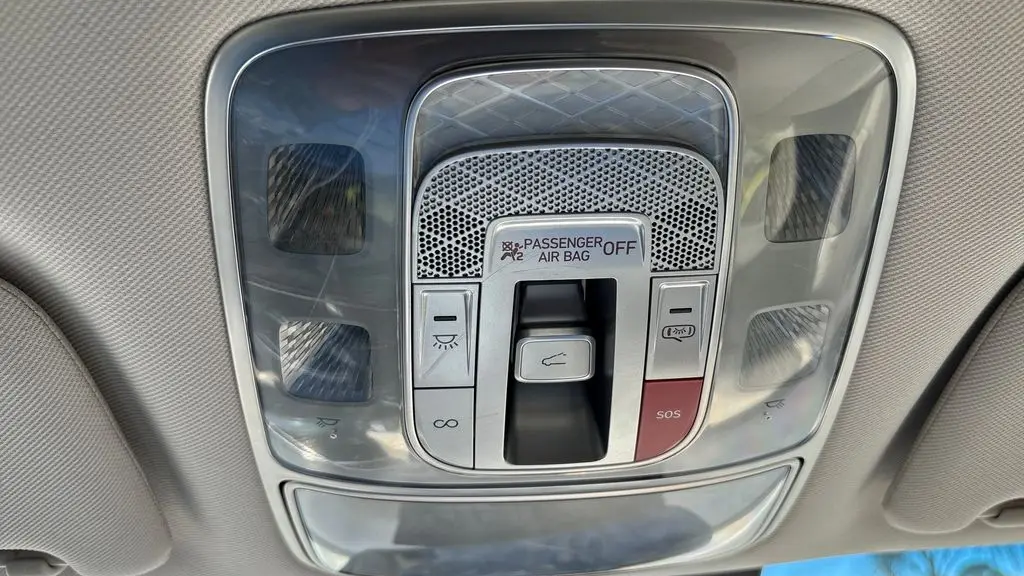 2023 Genesis GV70 2.5T Standard