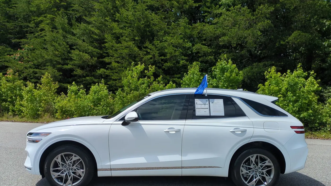2023 Genesis GV70 2.5T Standard