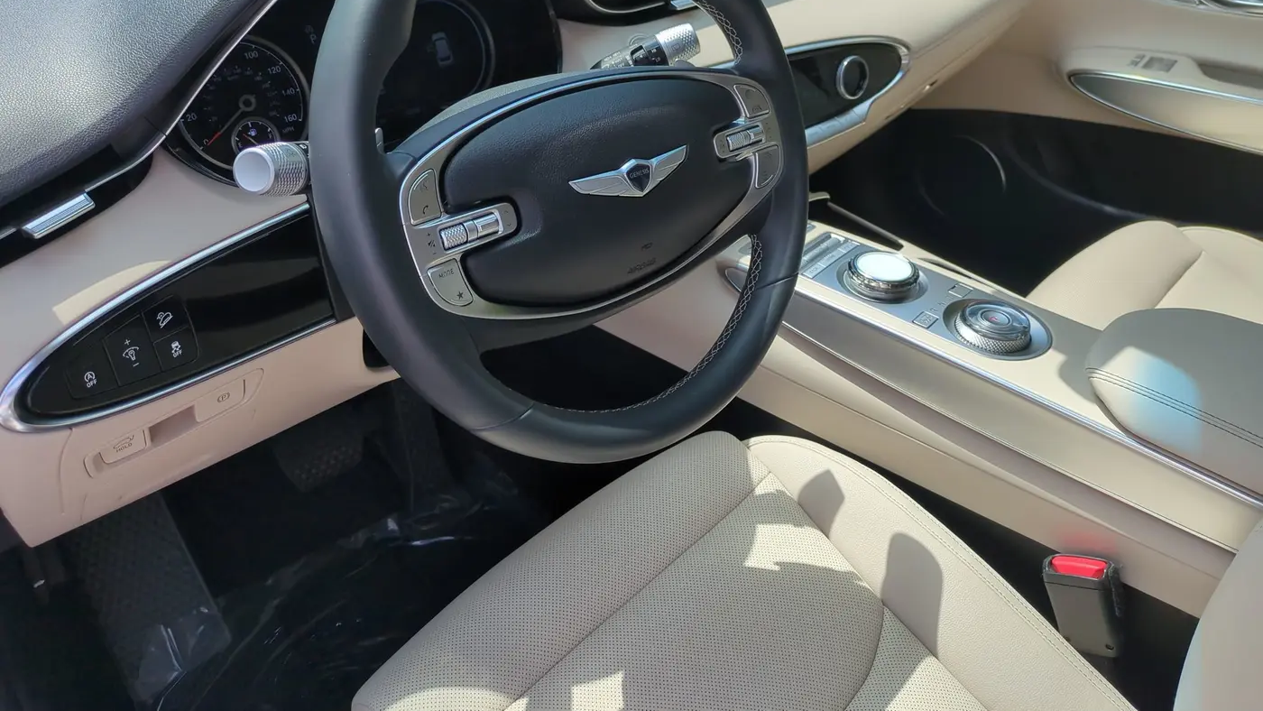 2023 Genesis GV70 2.5T Standard