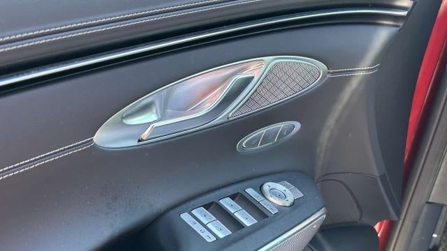 2023 Genesis GV70 2.5T Standard