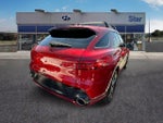 2023 GV70 Thumbnail 2