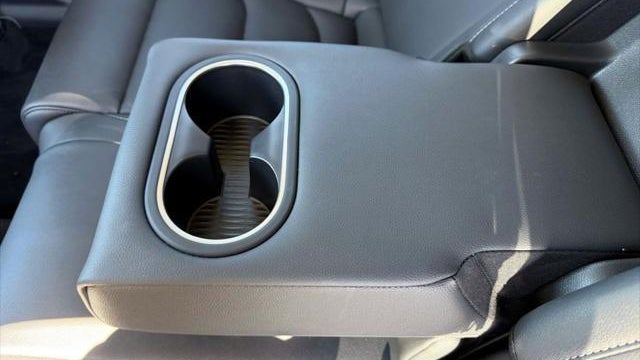 2025 Genesis GV70 2.5T Standard
