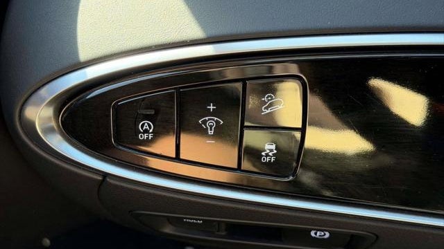 2025 Genesis GV70 2.5T Standard