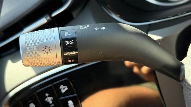 2025 Genesis GV70 2.5T Standard