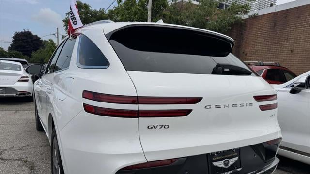 2026 Genesis GV70 2.5T Standard