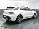 2026 GV70 Thumbnail 7