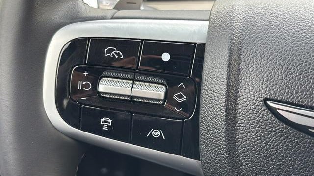 2026 Genesis GV70 2.5T Standard
