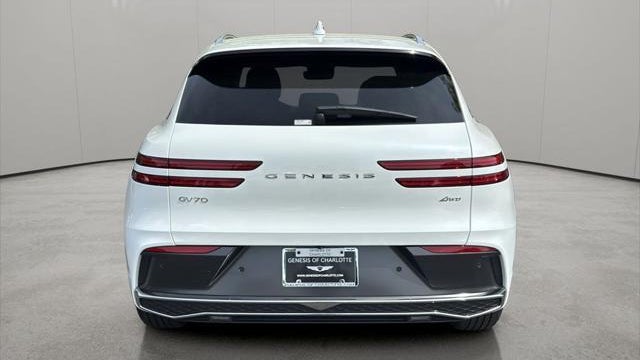 2026 Genesis GV70 2.5T Standard