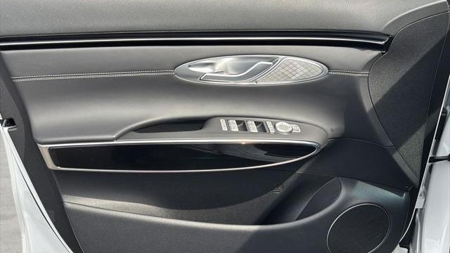 2026 Genesis GV70 2.5T Standard