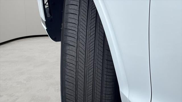 2026 Genesis GV70 2.5T Standard