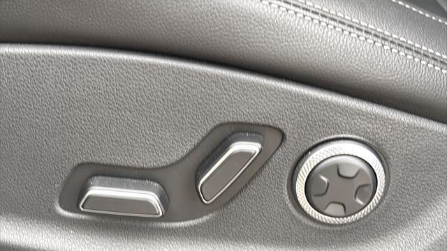2026 Genesis GV70 2.5T Standard