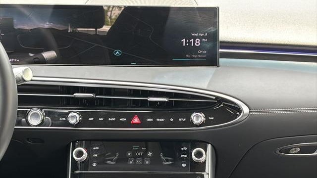 2026 Genesis GV70 2.5T Standard