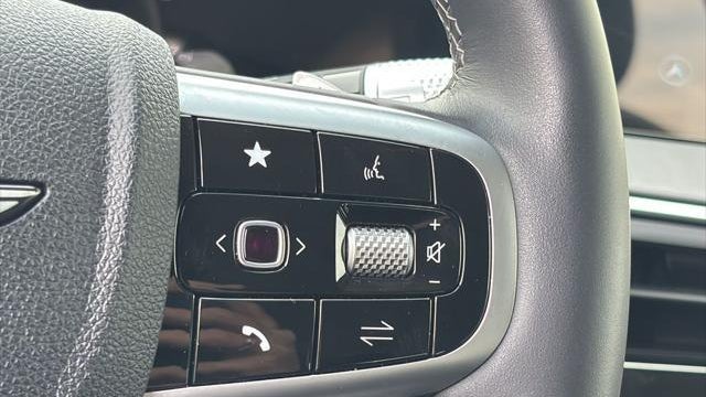 2026 Genesis GV70 2.5T Standard