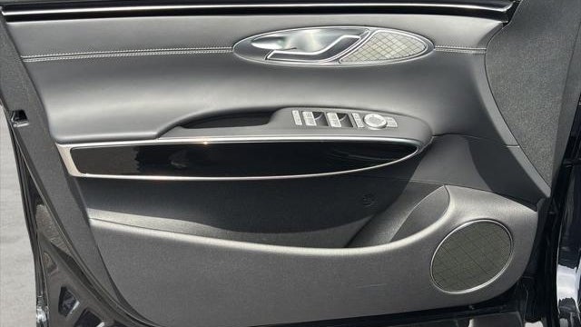2026 Genesis GV70 2.5T Standard