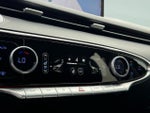 2022 GV70 Thumbnail 30
