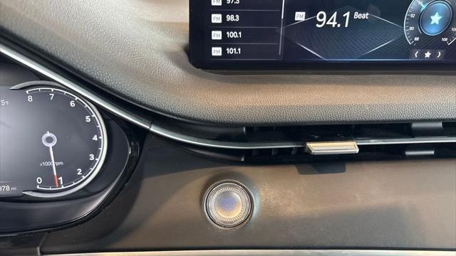 2022 Genesis GV70 2.5T Standard