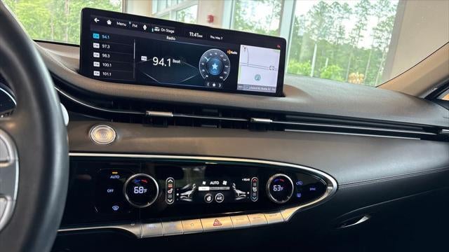 2022 Genesis GV70 2.5T Standard