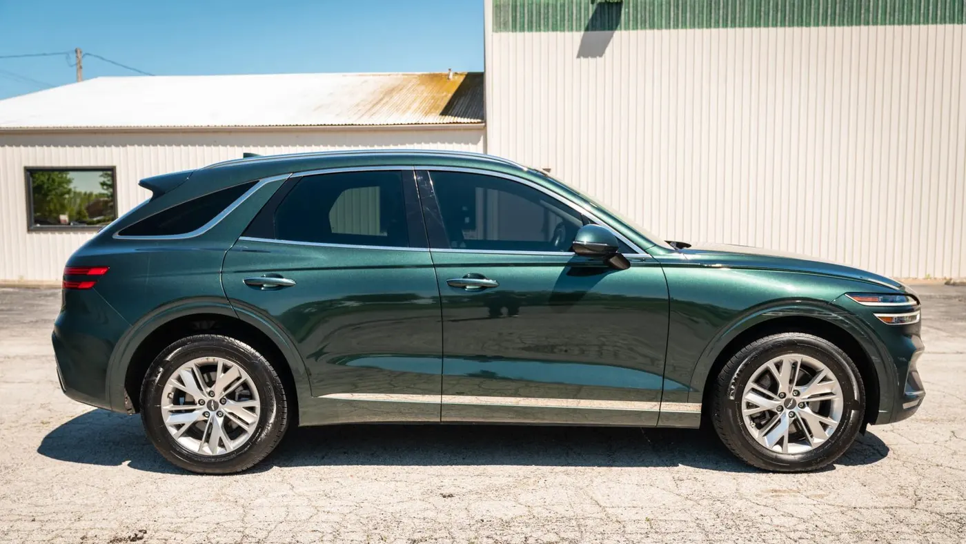 2022 Genesis GV70 2.5T Standard