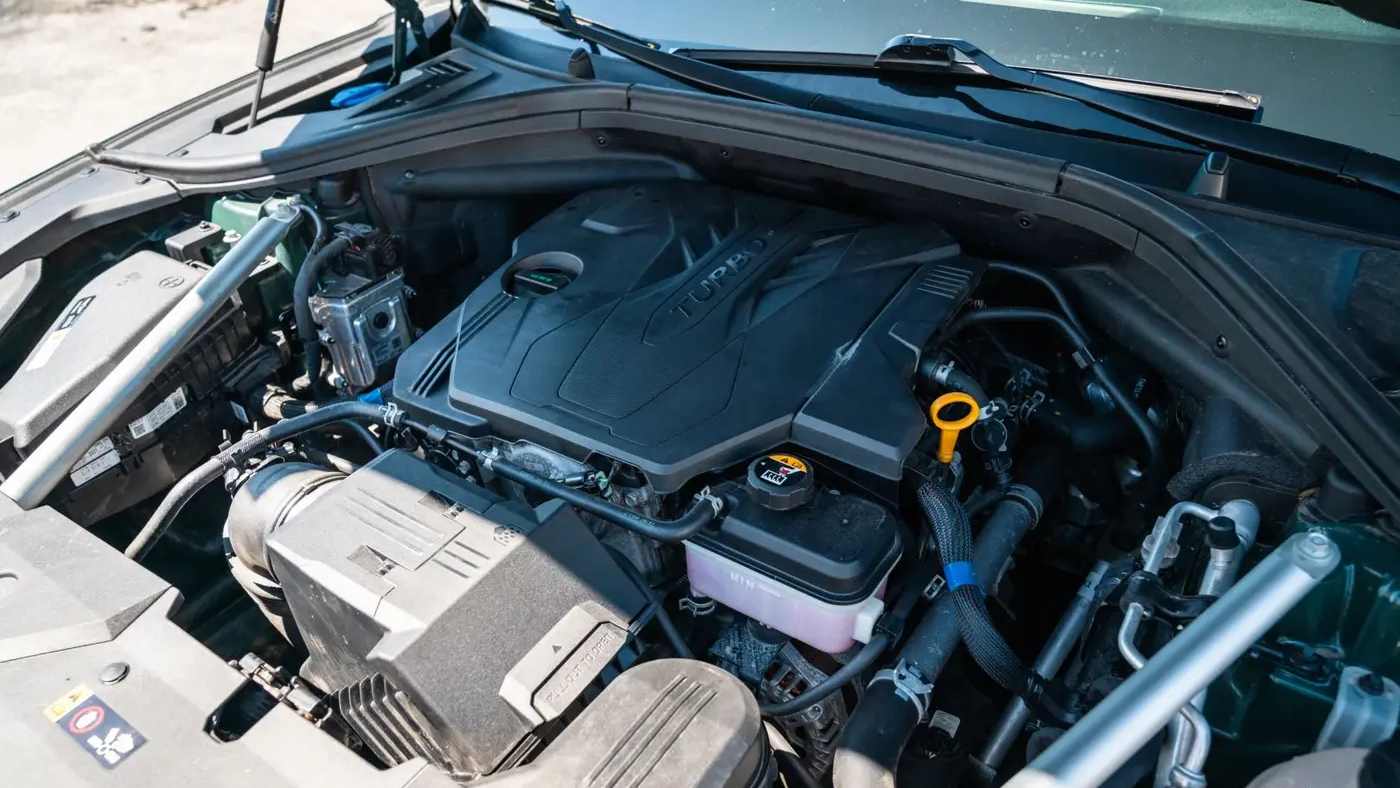 2022 Genesis GV70 2.5T Standard