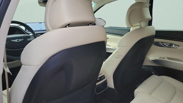 2023 Genesis GV70 2.5T Standard