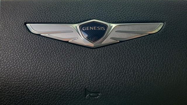 2023 Genesis GV70 2.5T Standard