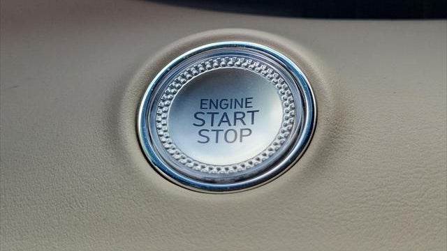 2023 Genesis GV70 2.5T Standard