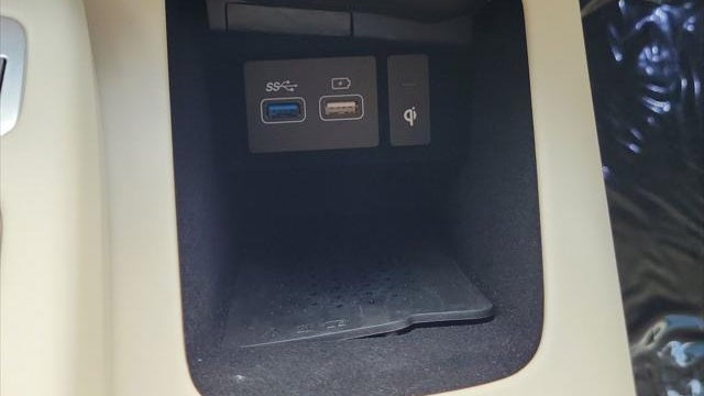 2023 Genesis GV70 2.5T Standard