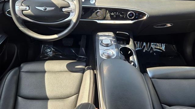 2025 Genesis GV70 2.5T Standard