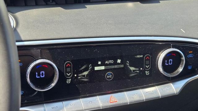 2025 Genesis GV70 2.5T Standard