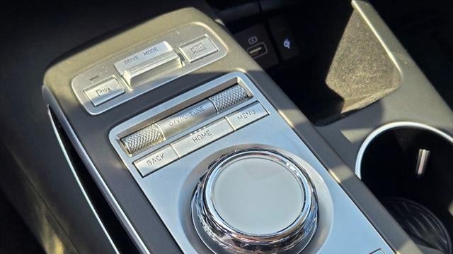 2025 Genesis GV70 2.5T Standard