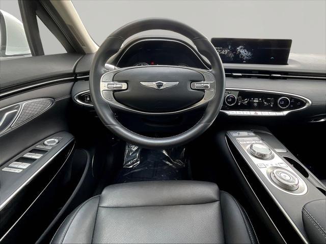 2025 Genesis Gv70 - $31,417
