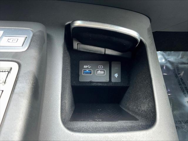 2025 Genesis Gv70 - $31,417